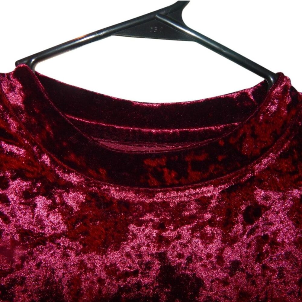 women's small burgundy maroon red crushed velvet short sleeve blouse shirt top - Picture 2 of 9